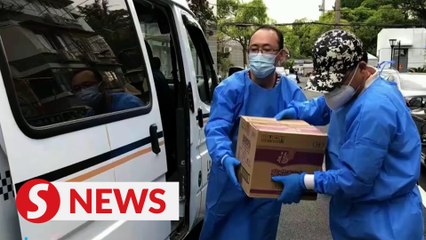 How communities in Shanghai cope with Covid-19 surge