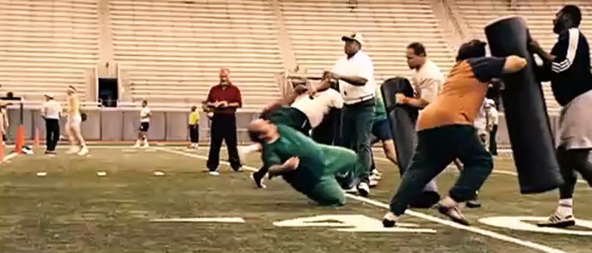 Invincible Bande-annonce VO