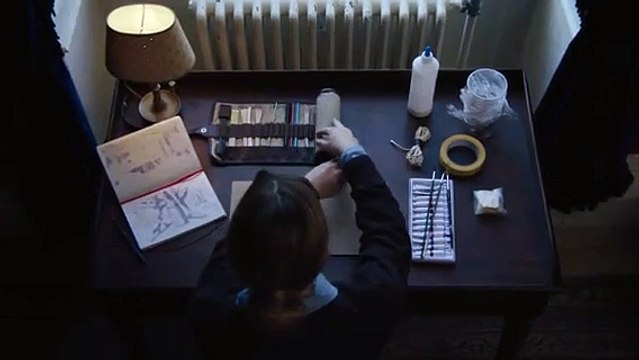 Don't Leave Home Bande-annonce VO