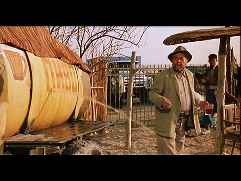 Luna papa Bande-annonce VO