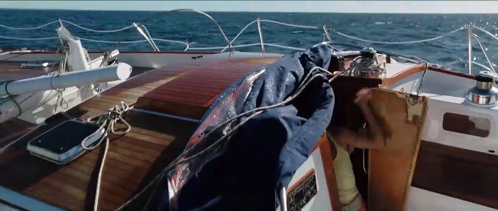 À la dérive EXTRAIT VO "Mayday"