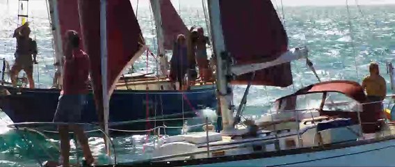 À la dérive EXTRAIT VO "Navigatrice"