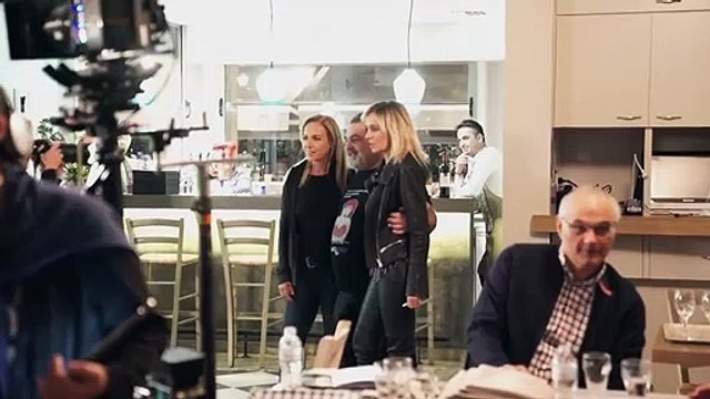 Adults in the Room BONUS VO Valeria Golino