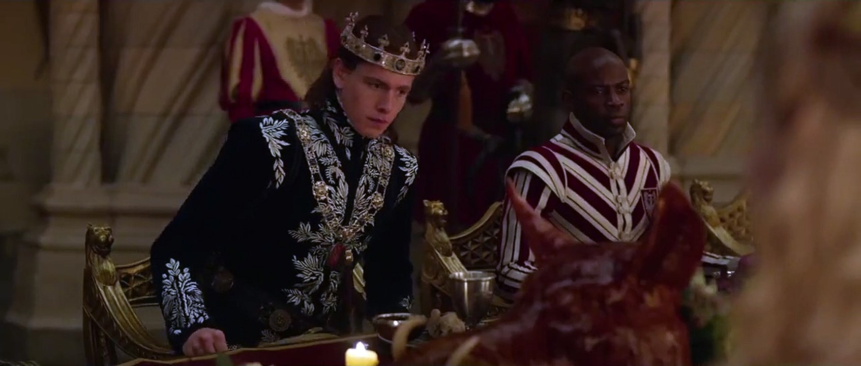 Maléfique : Le Pouvoir du Mal EXTRAIT VF "Je me souviens de l'histoire d'un bébé"