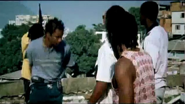 Presque frères Extrait vidéo VO