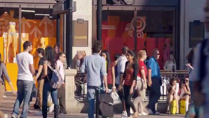 Will Rock You - EXTRAIT VF "Problème de répondeur"