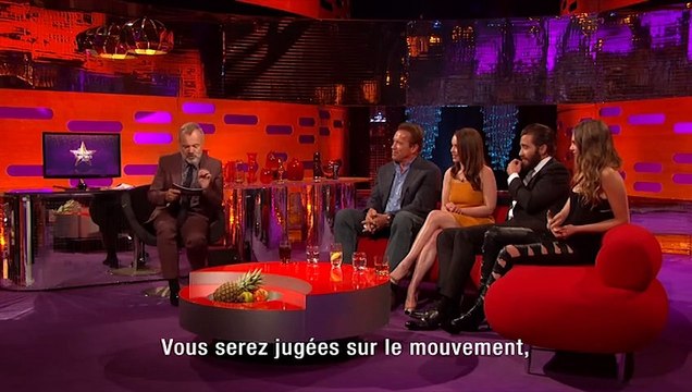 Emilia Clarke et Cara Delevingne font un concours de sourcils !