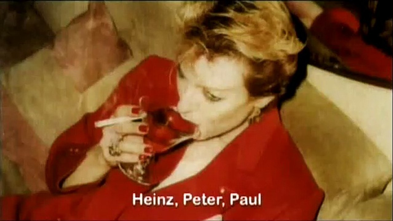 Le Bal des chattes sauvages Bande-annonce VO