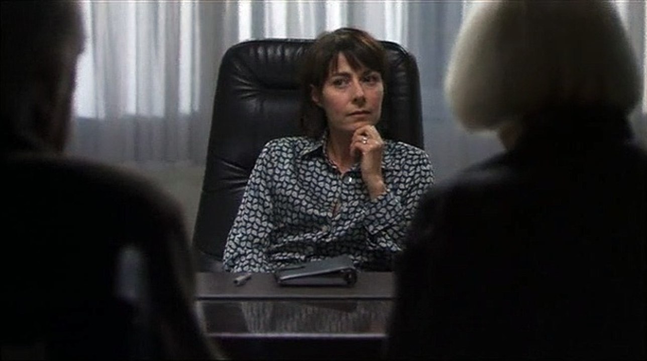 Vous êtes de la police ? Extrait vidéo (4) VF