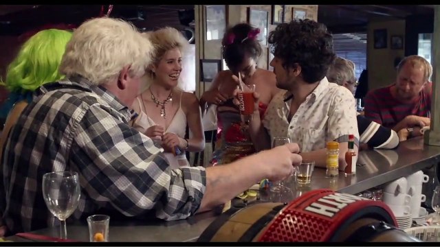 Saint Amour - EXTRAIT C'est qui le marié ?