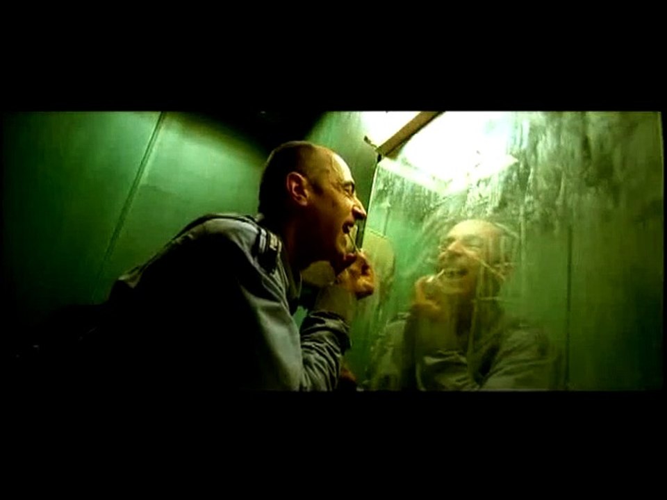 Enfermés dehors Teaser (3) VF