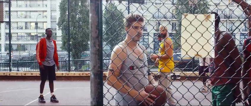 Chacun pour tous Bande-annonce VF