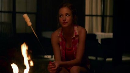 Pitch Perfect 2 - EXTRAIT VF "Autour du feu de camp"