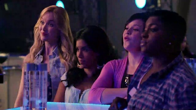 Pitch Perfect 2 - EXTRAIT VF Confrontation entre DSM et les Bella