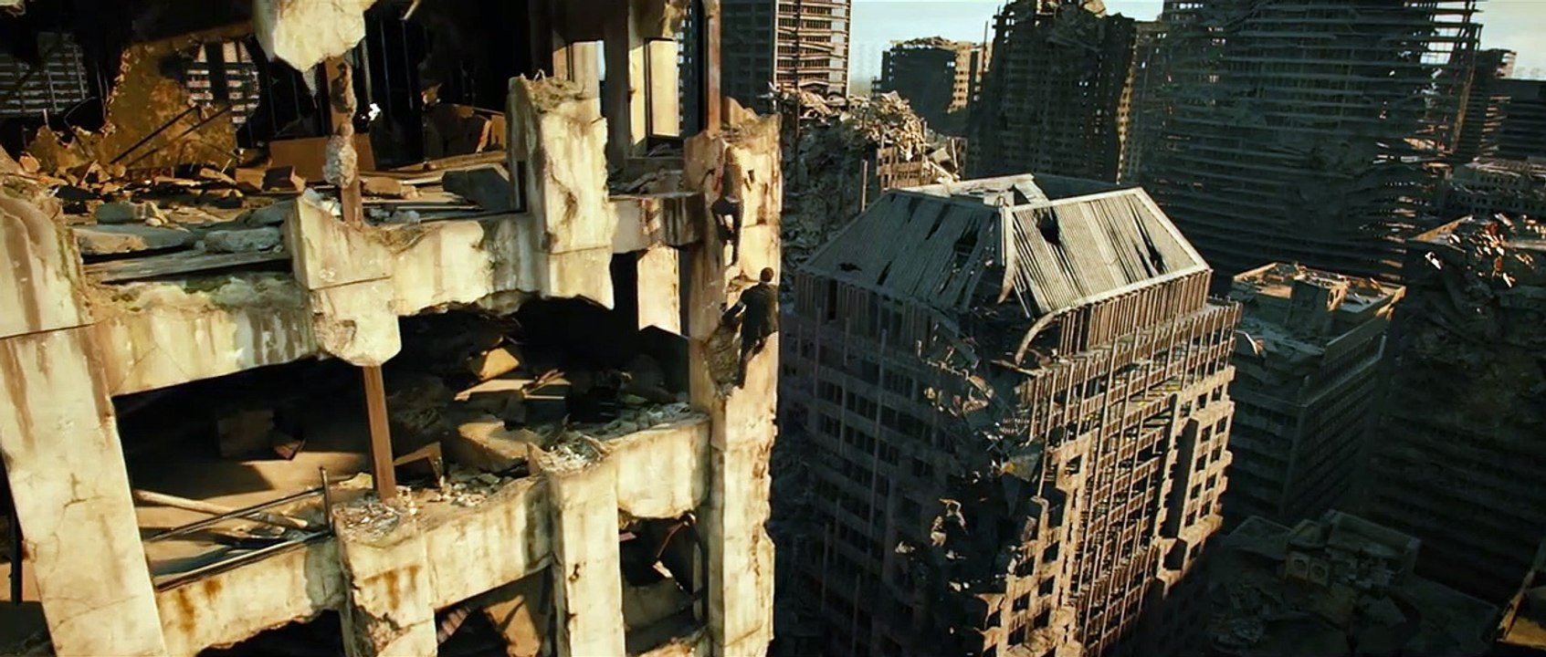 Divergente 3 : au-delà du mur - EXTRAIT VF "Hauteurs"