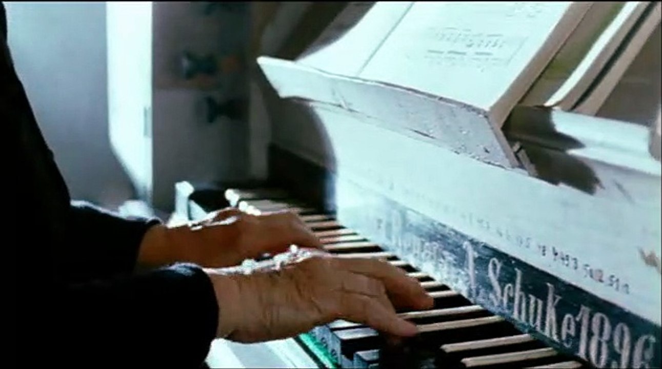 4 minutes Extrait vidéo VO