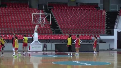 Tolga Esenci, takımını ligde tutup başarısını taçlandırmak istiyor