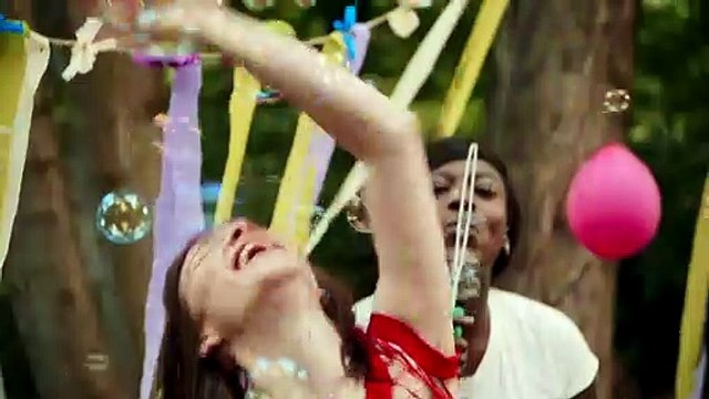 Dora ou les névroses sexuelles de nos parents Bande-annonce VO