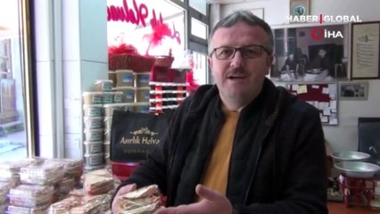 Bu ilçemizde damatlar her yıl kaynanalarına hediye veriyor