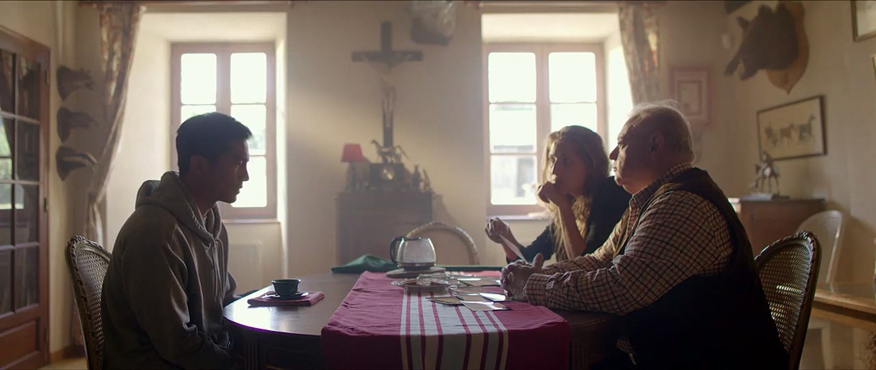 Le Corps sauvage EXTRAIT VF "Un drapeau en cadeau"