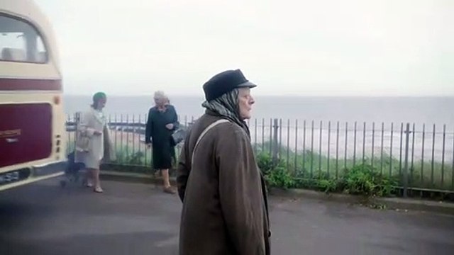 The Lady In The Van - EXTRAIT VOST Je m'occupe de mes affaires