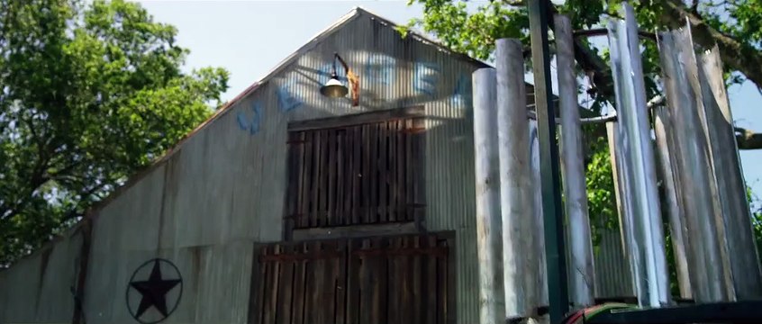 Transformers : l'âge de l'extinction - EXTRAIT VF Je crois que nous avons trouvé un Transformer !