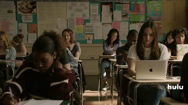 Light as a Feather : le jeu maudit - saison 1 Teaser VO