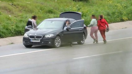 Fuhuş için araçları durdurup insanları dolandıran çete çökertildi! Yakalanmamak için kendi dillerini oluşturmuşlar