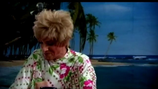 Girls Will Be Girls Extrait vidéo (2) VO