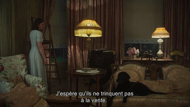 The Little Stranger EXTRAIT VO Compliment
