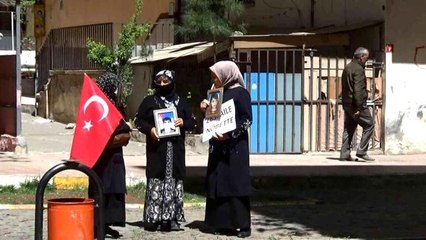 HDP önündeki evlat nöbetine bir aile daha katıldı, aile sayısı 283 oldu