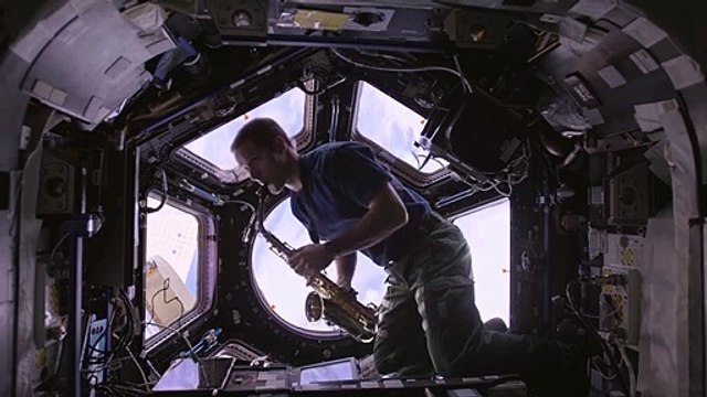 16 levers de soleil Teaser VF