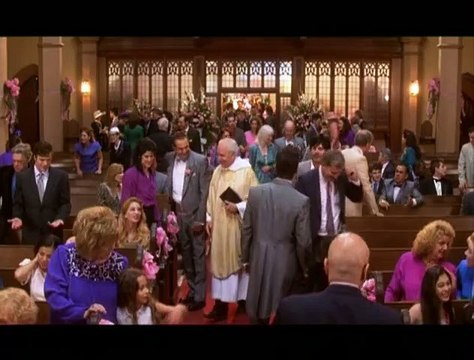 27 robes Bande-annonce VF