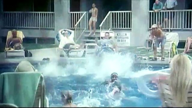 La Jeune fille de l'eau Bande-annonce VF