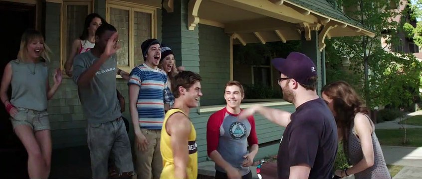 Nos pires voisins - EXTRAIT VF Les voisins de Mac et Kelly