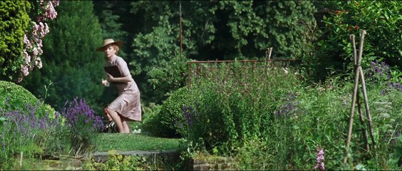 Suite Française Bande-annonce VO