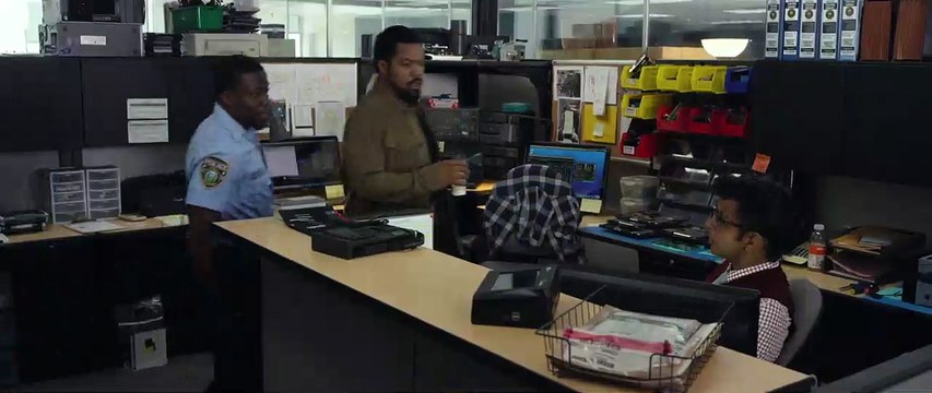 Mise à l'épreuve 2 - EXTRAIT VF James et Ben discutent avec un informaticien