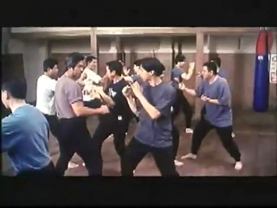 Augustin, roi du kung-fu Bande-annonce VF