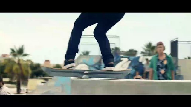 Ils ont testé le premier Hoverboard de tous les temps !