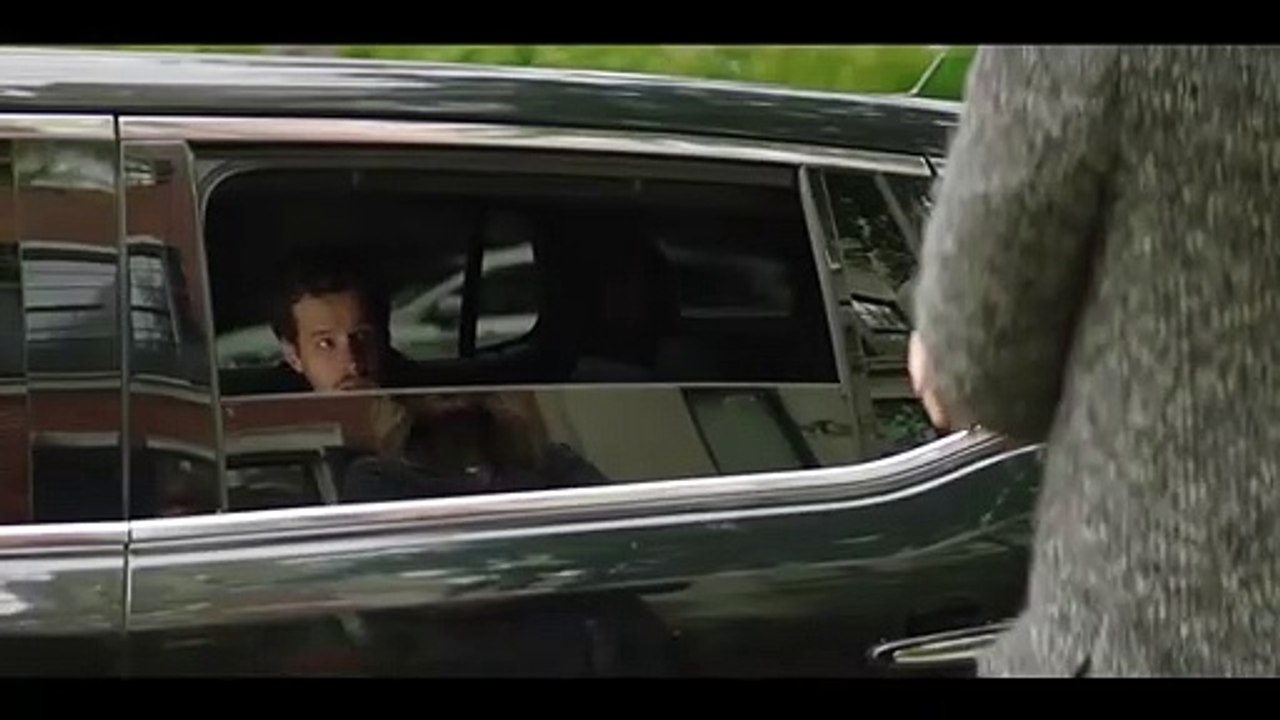 You - saison 1 Bande-annonce VO