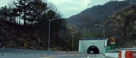 Tunnel EXTRAIT VO "Entrée dans le tunnel"