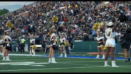 Under The Stadium Lights Bande-annonce VO