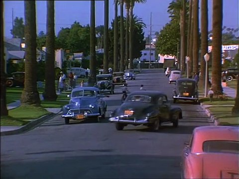 Le Diable en robe bleue Bande-annonce (2) VO