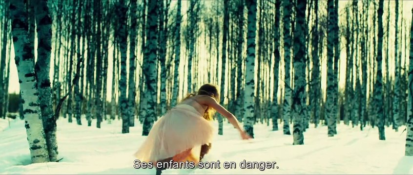 Un traître idéal Bande-annonce (2) VO