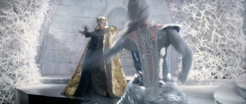 Le Chasseur et la reine des glaces - EXTRAIT VOST Le combat contre Ravenna