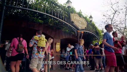 Pirates des Caraïbes : La Vengeance de Salazar BONUS VO "La visite surprise de Johnny Depp à Disneyland"