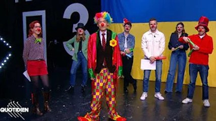 Yann Barthès, Kev Adams, « Les reines du shopping »… Coup d’œil dans le rétro TV de la semaine