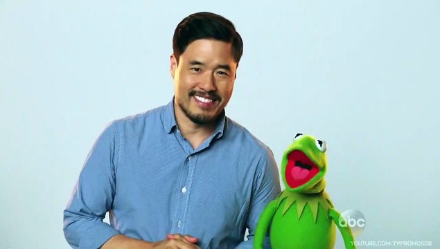 The Muppets - TEASER VO Clark Gregg jette un froid