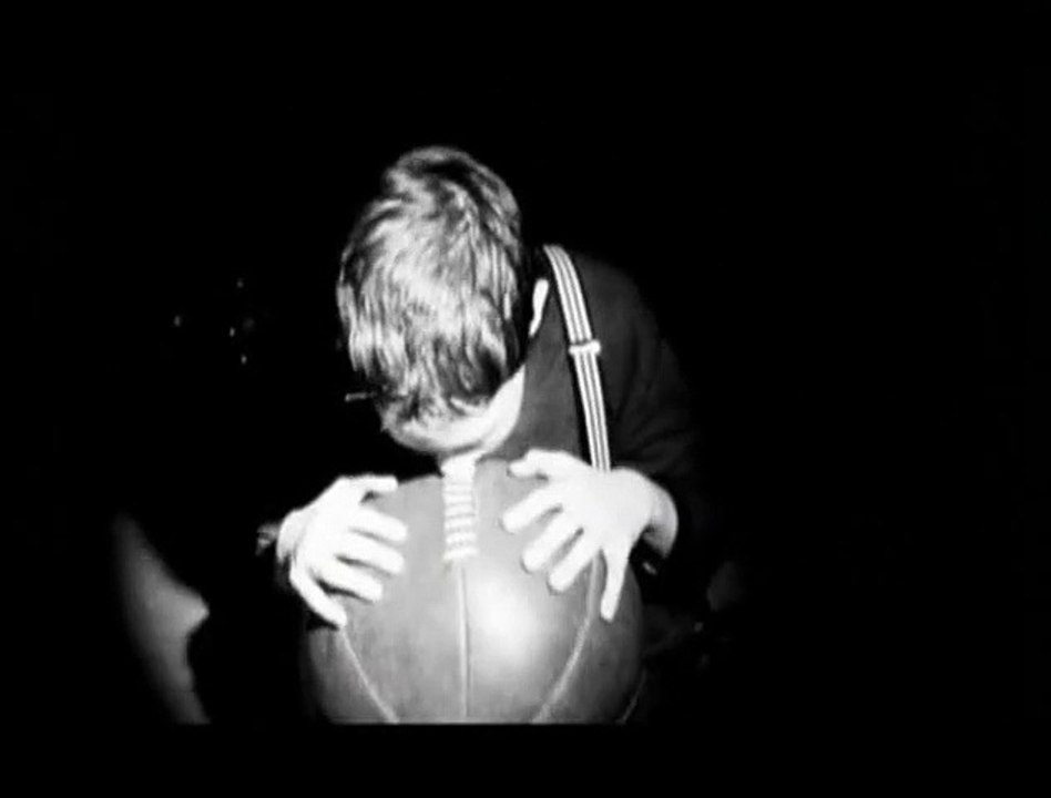 Des trous dans la tête Extrait vidéo (2) VO