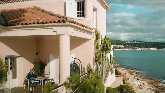 Un tour chez ma fille Teaser (2) VF